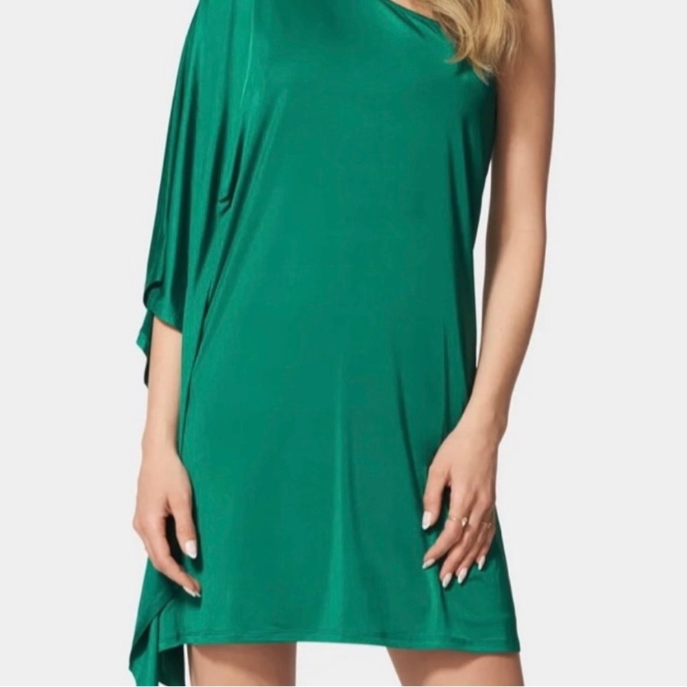 bebe 💚 one shoulder mini dress 💚 nwt